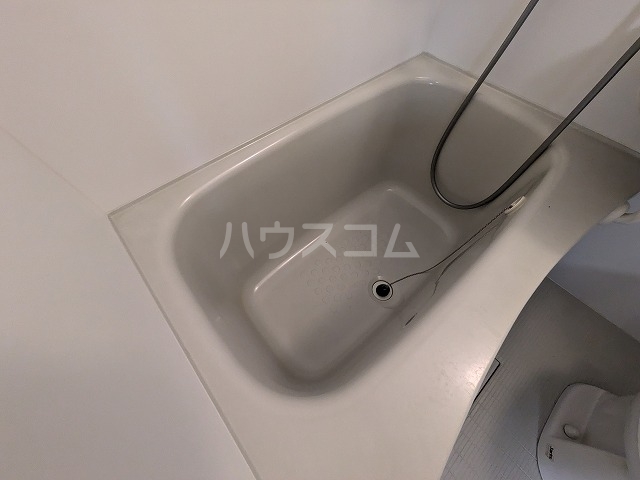 16/30 浴室