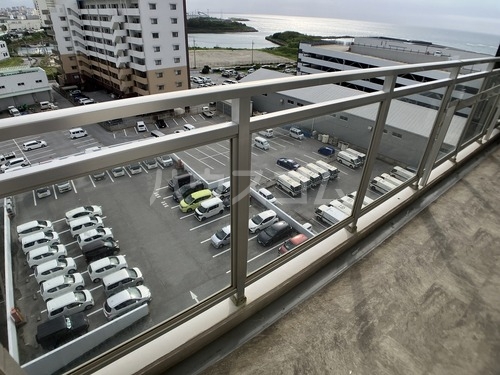 21/23 駐車場