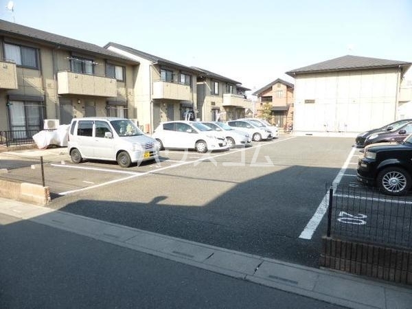 2/11 駐車場