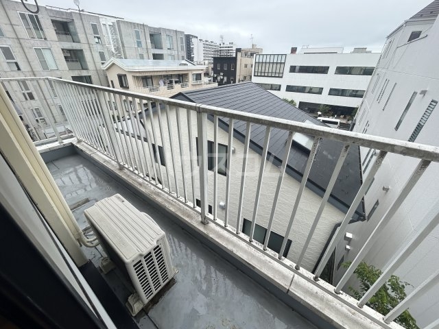 23/30 バルコニー