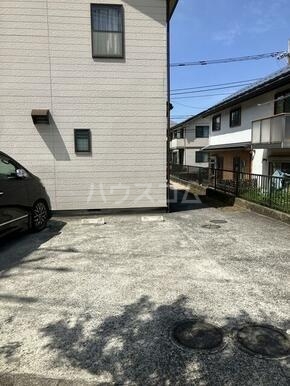 2/2 駐車場