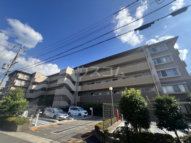 2/4 外観