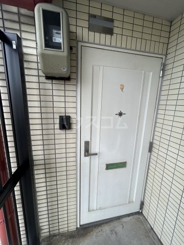 14/30 玄関