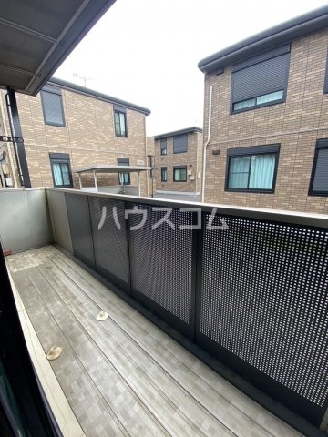 20/30 バルコニー