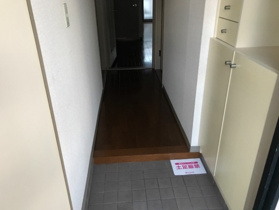 15/28 玄関