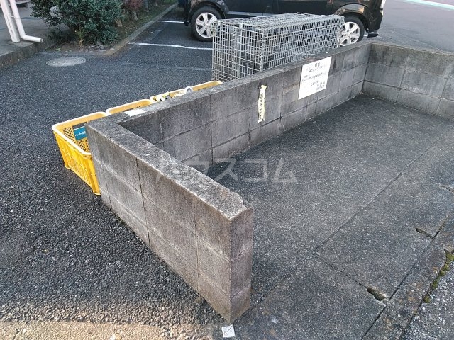 22/30 駐車場
