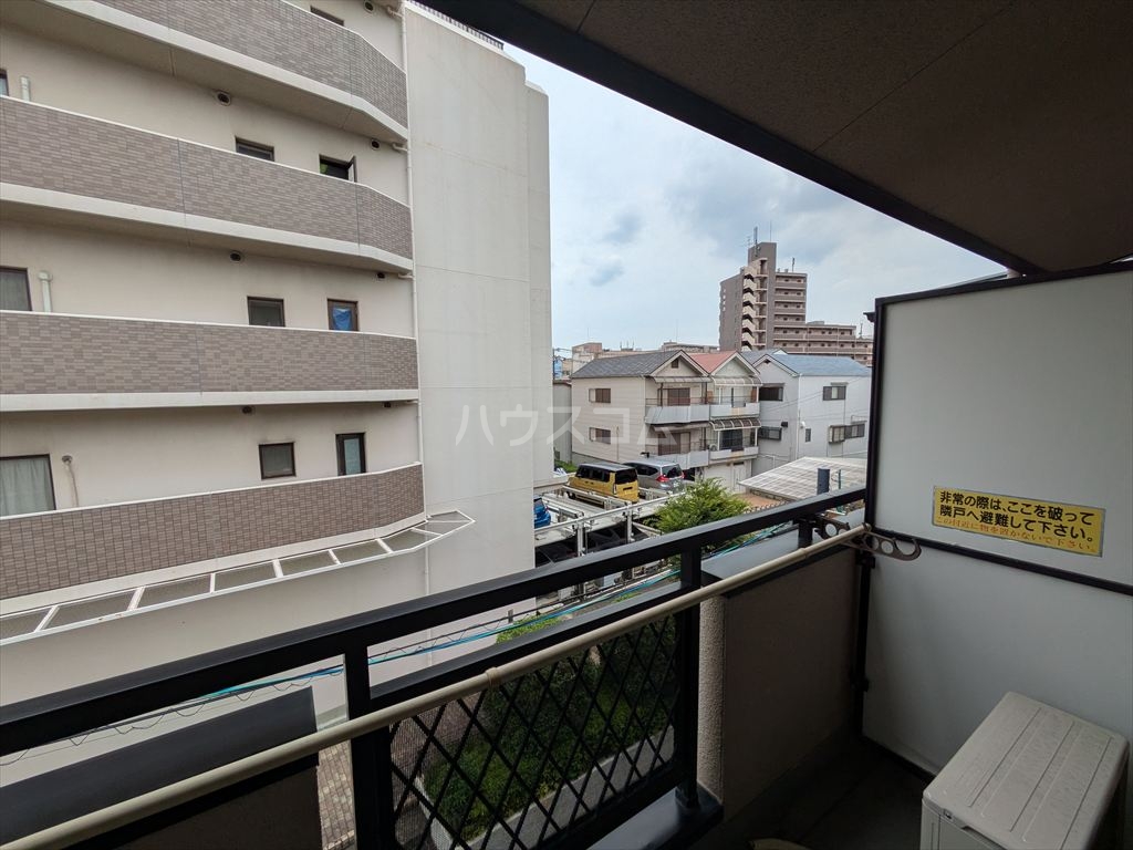 21/30 バルコニー