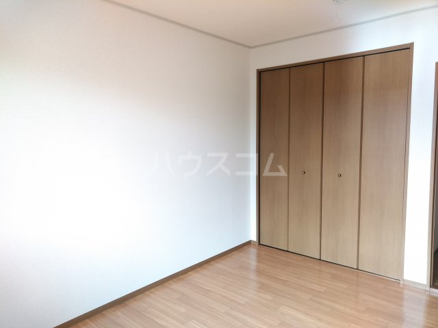 13/30 収納