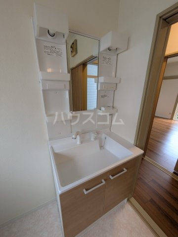 17/28 洗面