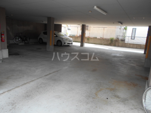 22/29 駐車場
