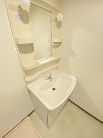 13/23 洗面