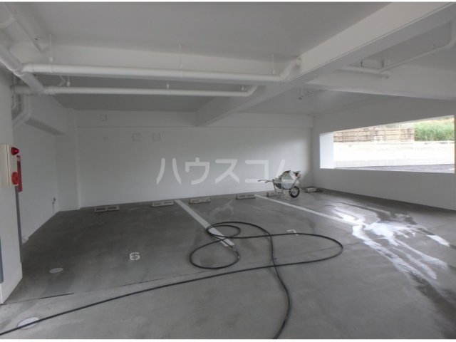 3/3 駐車場
