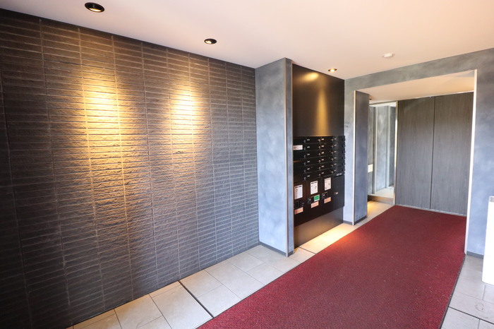 15/18 エントランス