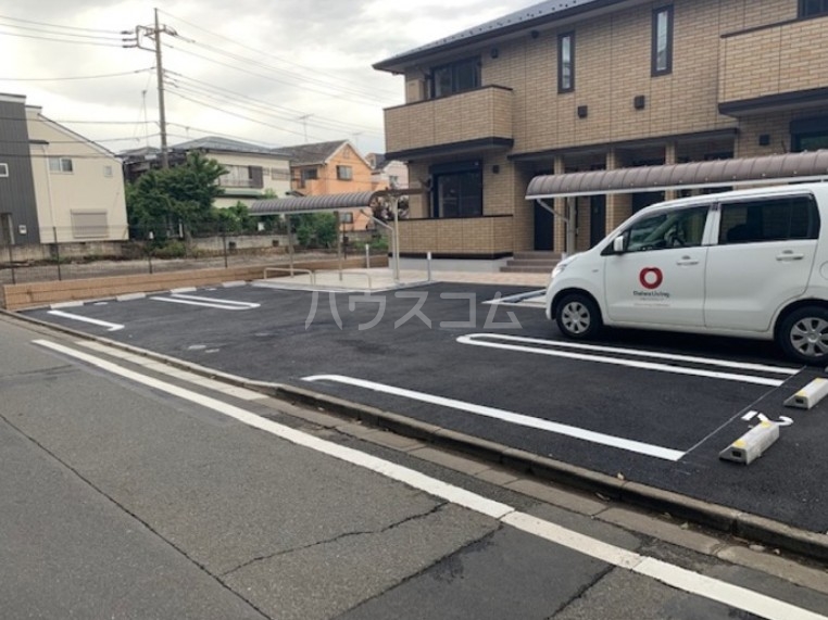 22/23 駐車場