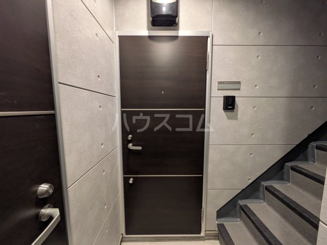 29/30 エントランス