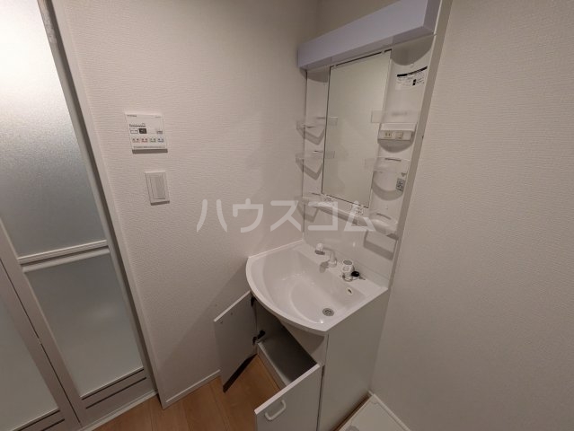 18/30 洗面