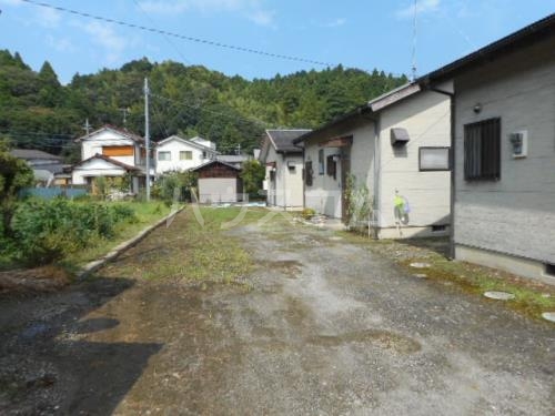 18/20 駐車場