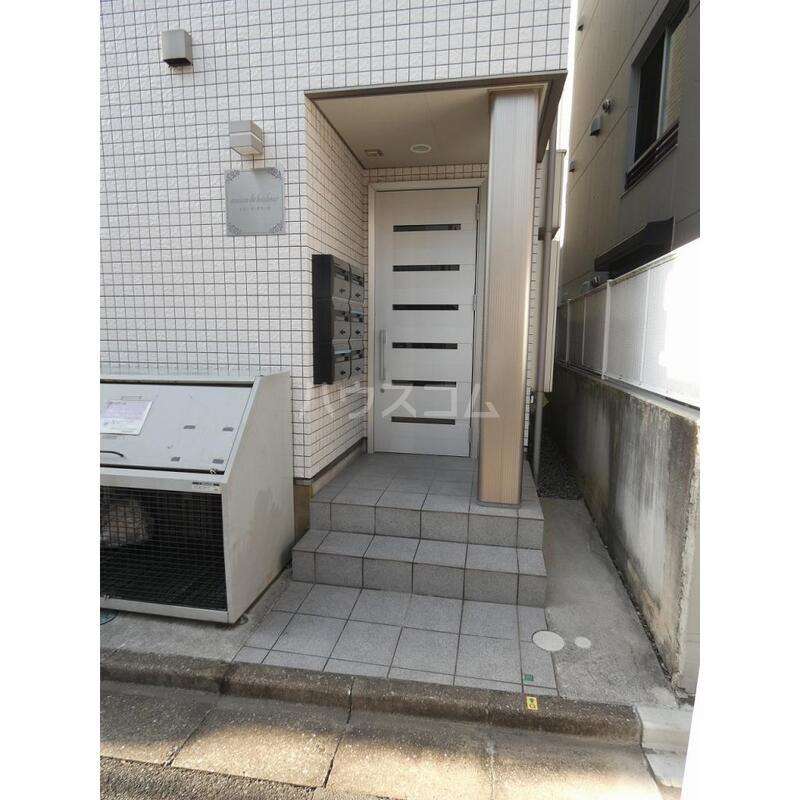 14/21 エントランス