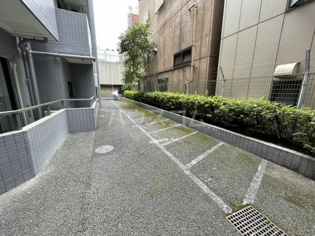 20/30 駐車場