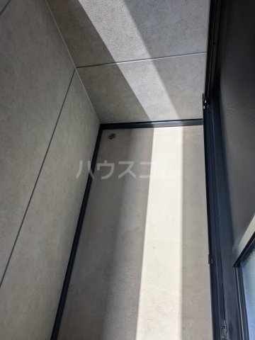 17/27 バルコニー