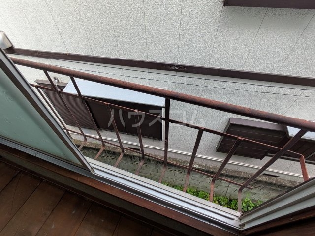 15/27 バルコニー
