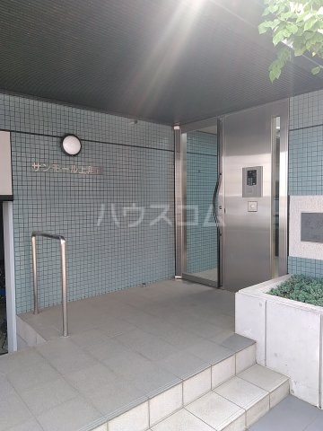 3/6 エントランス