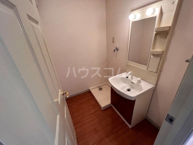 13/30 洗面