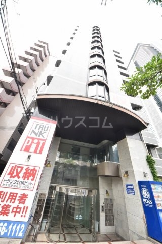 20/30 エントランス