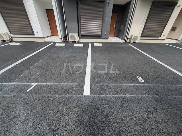 22/30 駐車場
