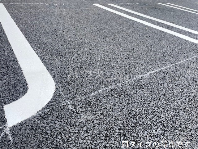 26/30 駐車場