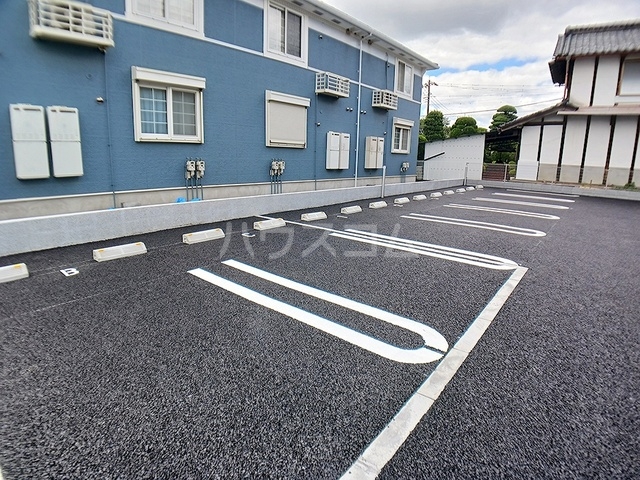 16/28 駐車場
