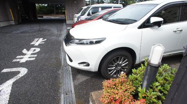15/23 駐車場