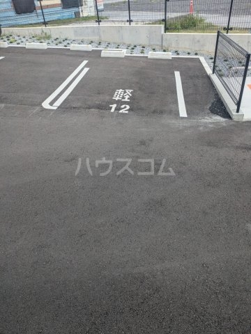 18/23 駐車場