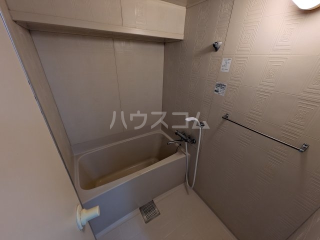 14/30 浴室