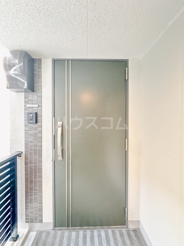 13/30 玄関