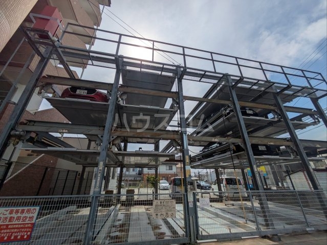 3/7 駐車場