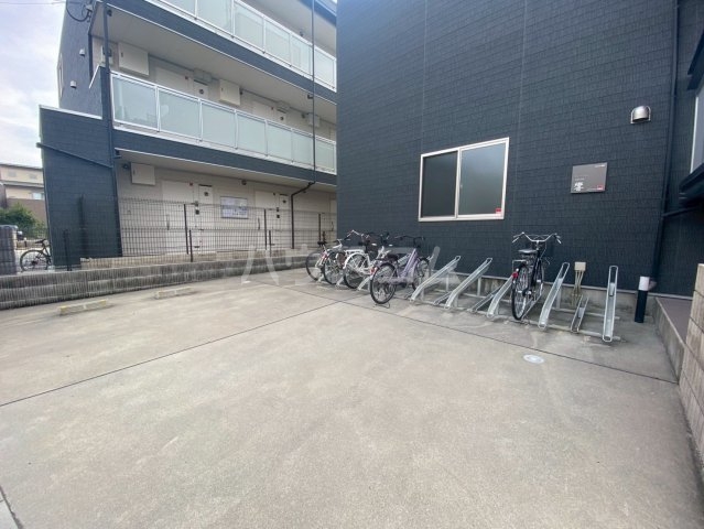 18/23 駐車場