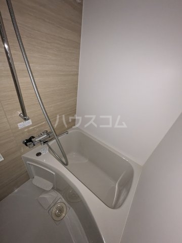 13/30 浴室