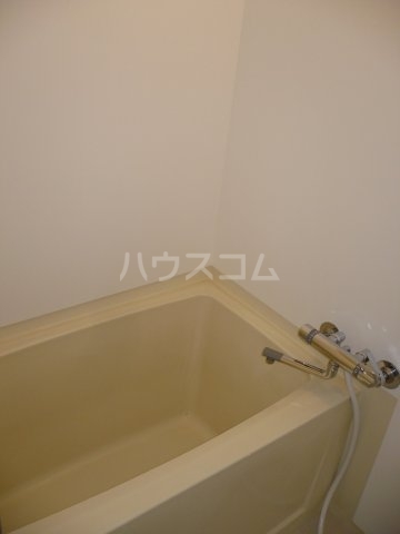 13/30 浴室