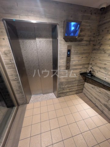 2/3 エントランス