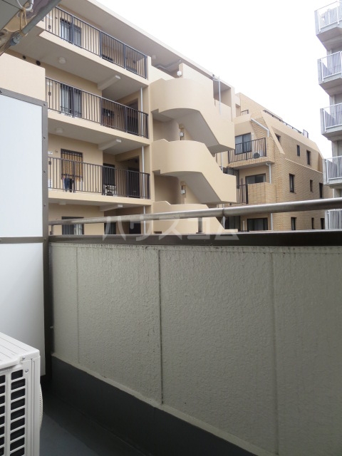 13/25 バルコニー