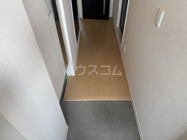 14/30 玄関