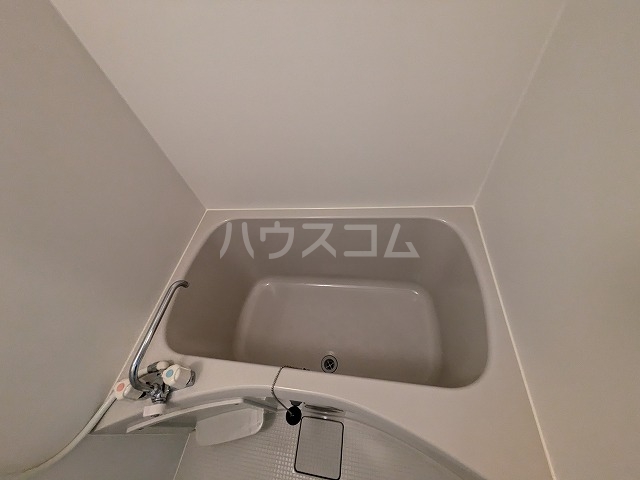 18/30 浴室