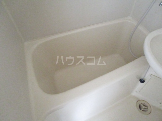 13/30 浴室
