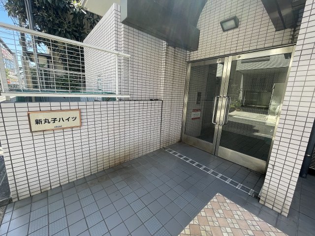 22/24 エントランス