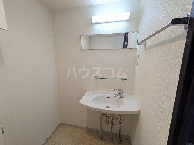 13/30 洗面