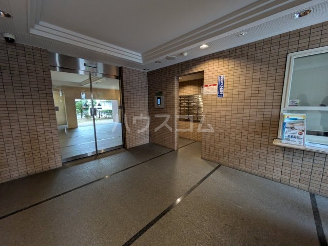 2/3 エントランス