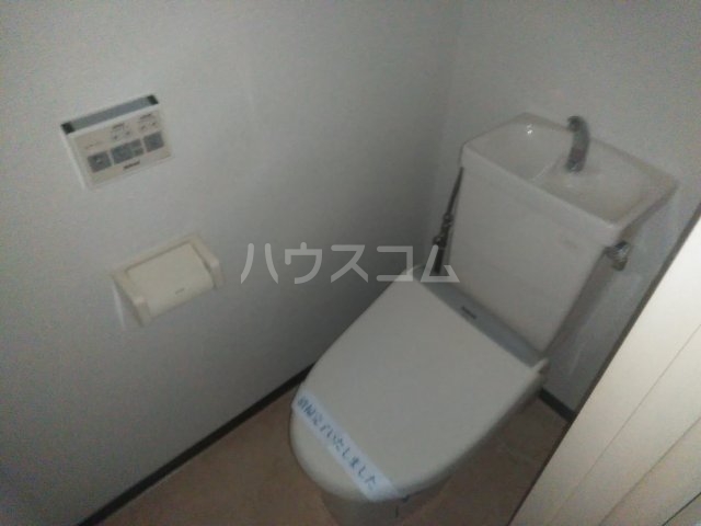 16/30 トイレ