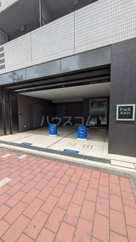 21/28 エントランス