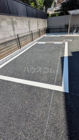 20/30 駐車場